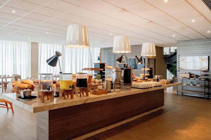 Breakfast/Coffee Service 36 of 61