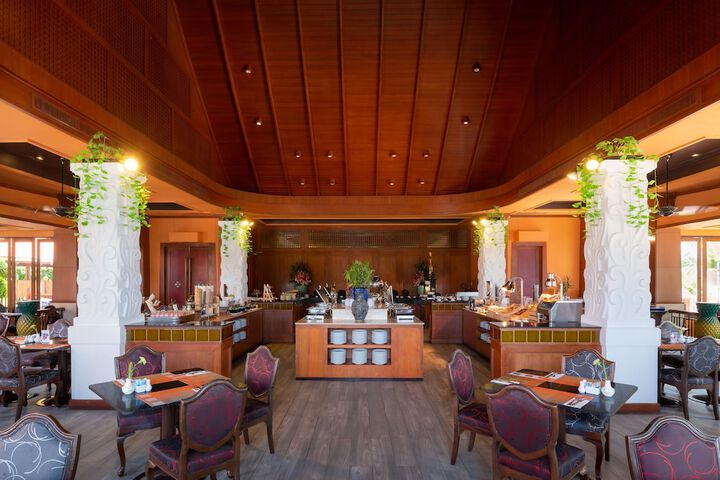 Dining 159 of 257
