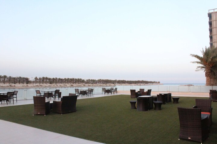 Hotel Entry