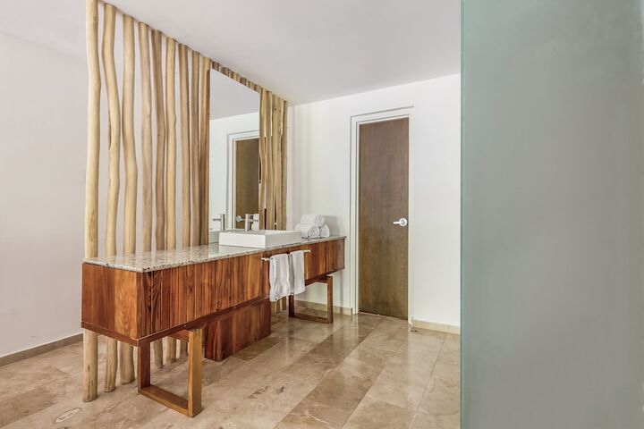 Room 21 of 59