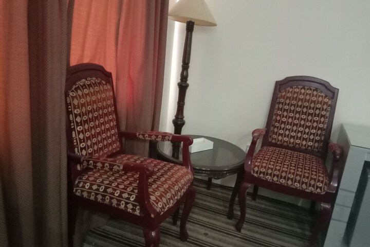 Room 9 of 67