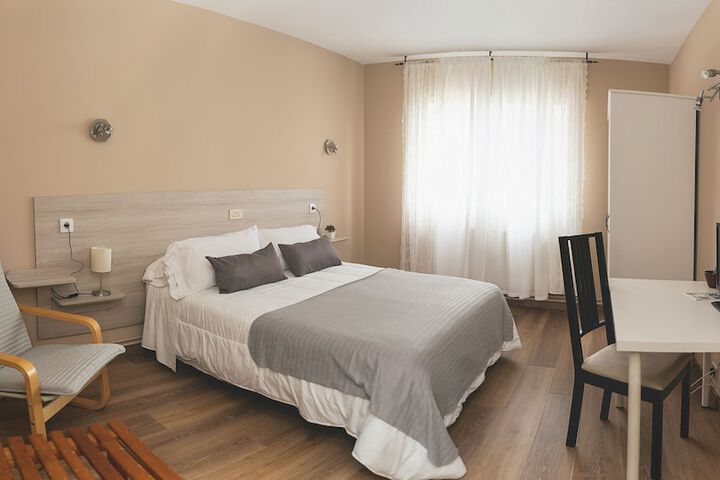 Room 3 of 23