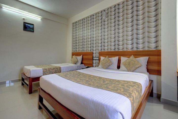 Room 4 of 34