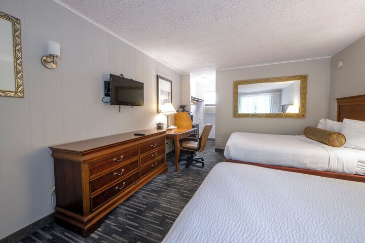 Room 153 of 549
