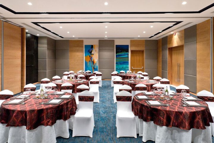 Ballroom/Hall 69 of 81