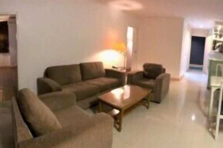 Room 120 of 147