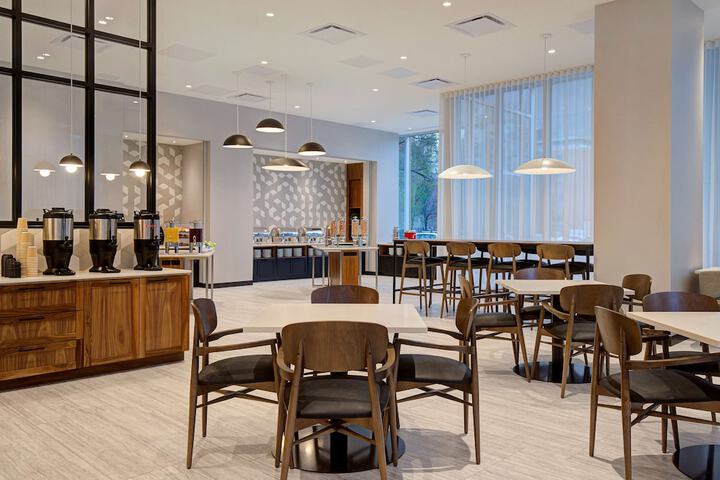 Breakfast area