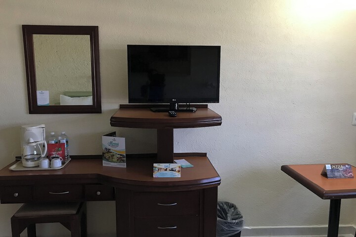 Room 16 of 46