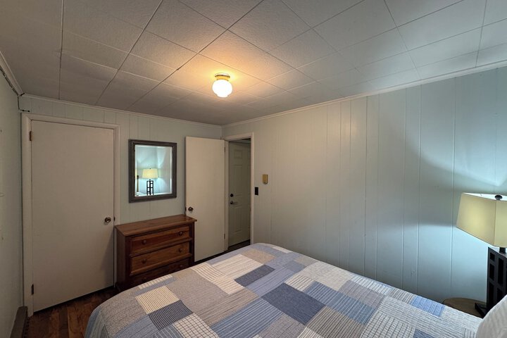 Room 99 of 115