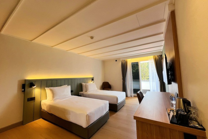 Room 25 of 64