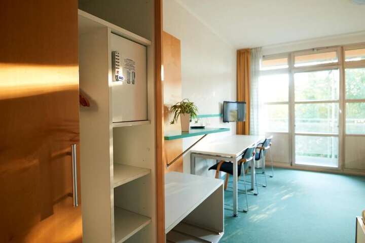 Room 7 of 84