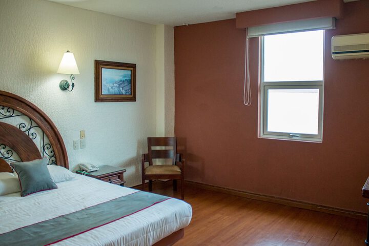 Room 8 of 43