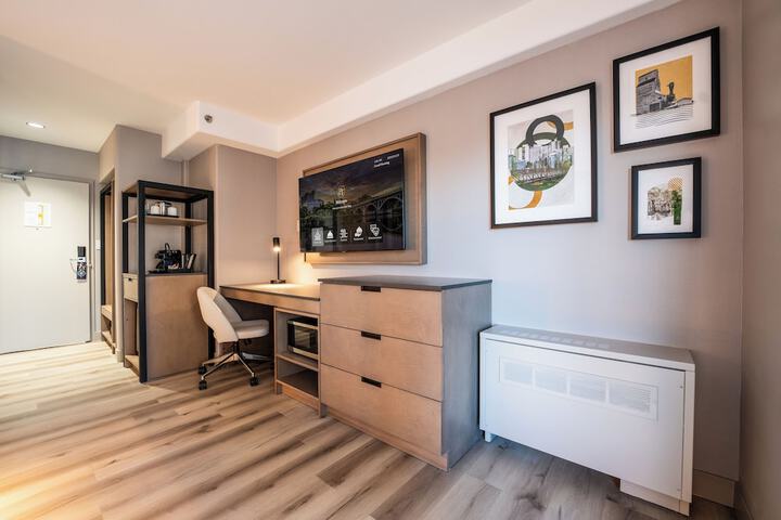 Room 20 of 56