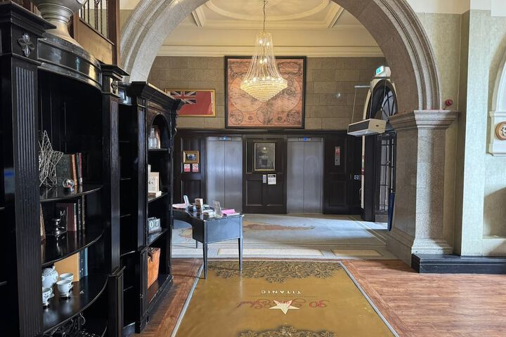 Hotel Interior 14 of 171