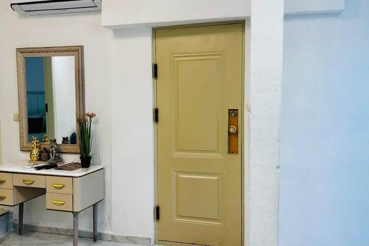Room 182 of 339