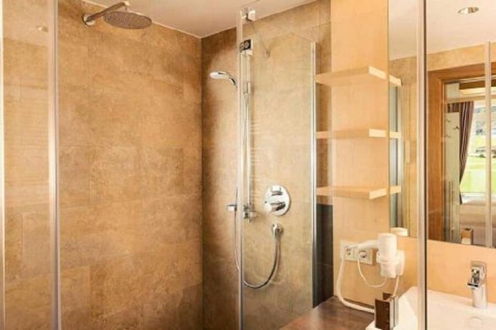 Bath Photo