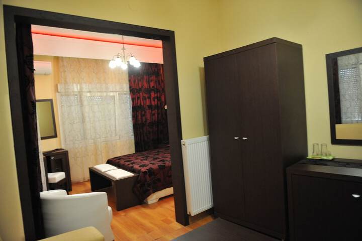 Room 19 of 36