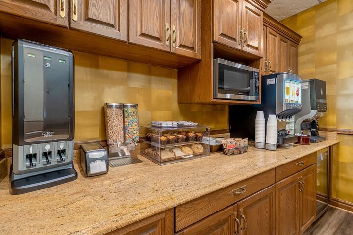 Breakfast/Coffee Service 36 of 51