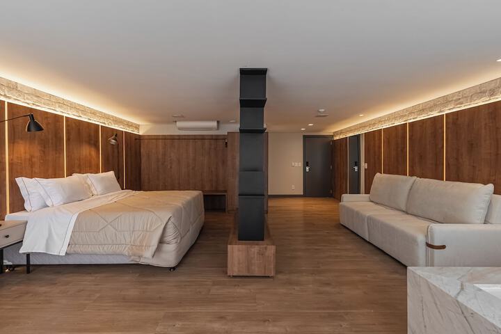 Room 18 of 35