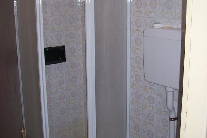 Room 24 of 48