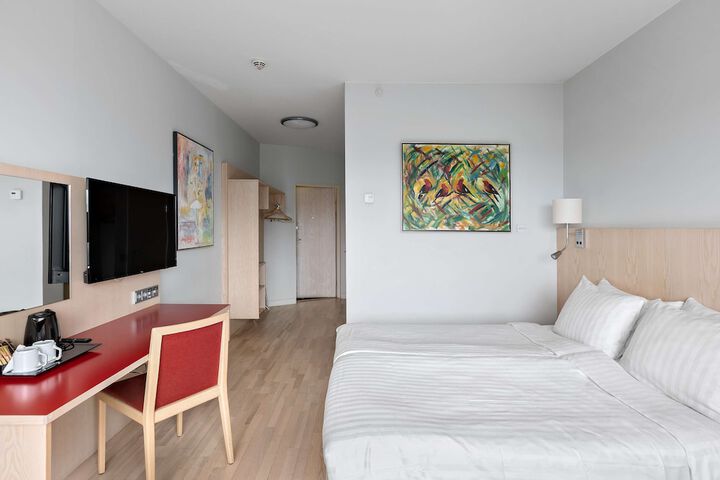Room 12 of 45