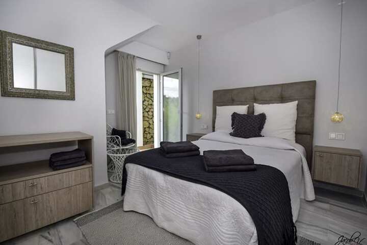 Room 4 of 21