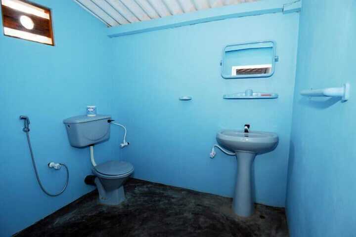 Room 12 of 30