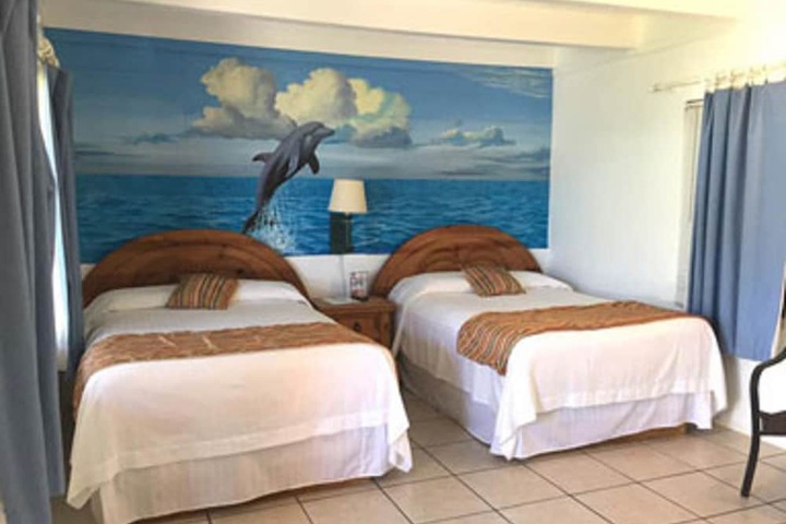 Room 5 of 32