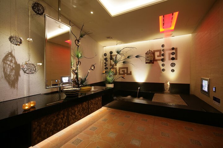 Room 9 of 65