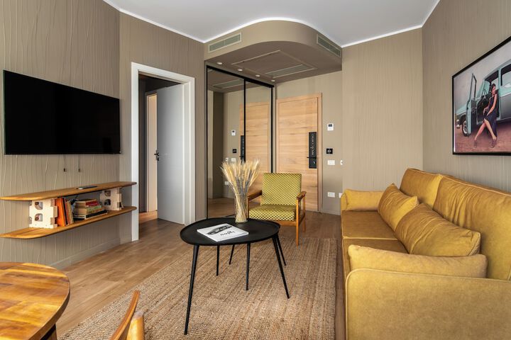 Room 60 of 80