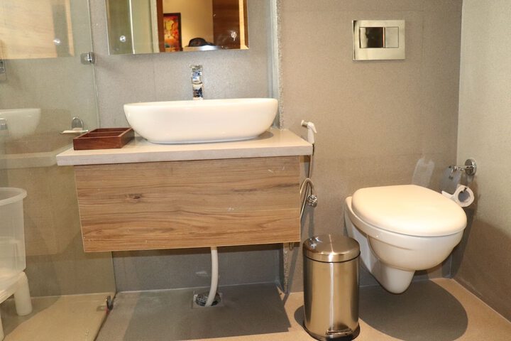 Room 15 of 20