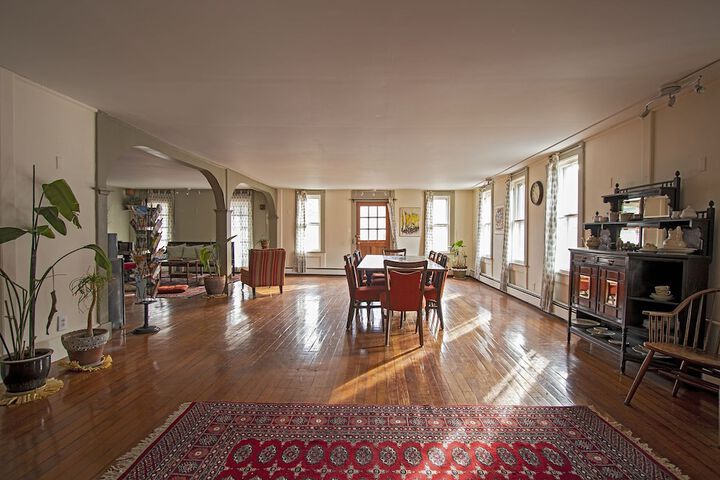 Ballroom/Hall 40 of 52