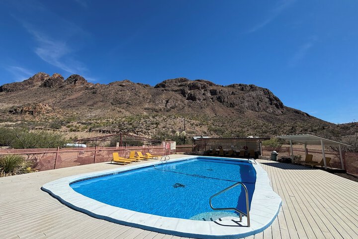 Pool Hotel