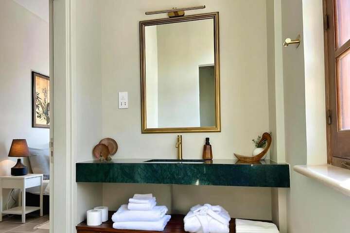 Room 9 of 17