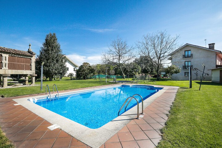Hotel with Pool