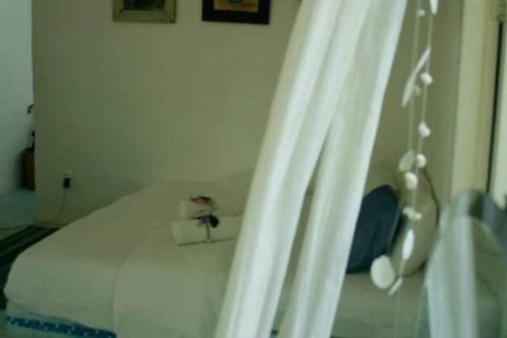 Room 6 of 23