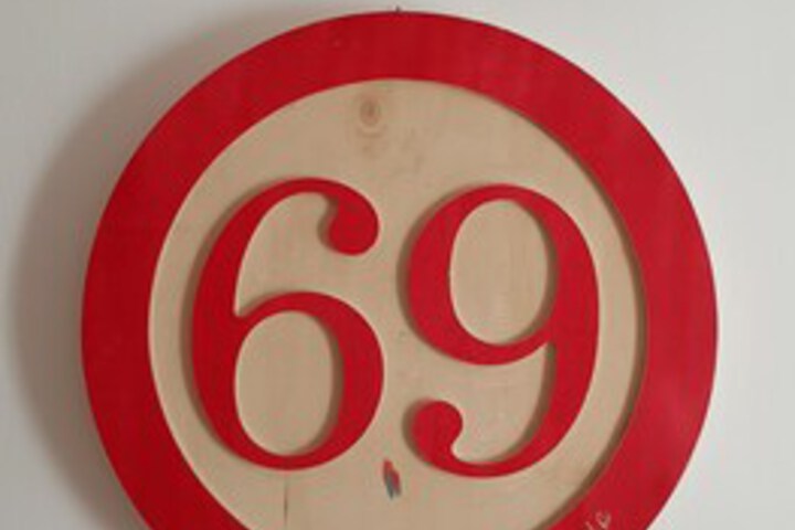 Room 50 of 76