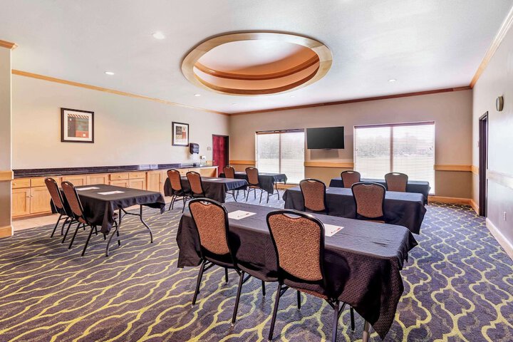 Meeting facility