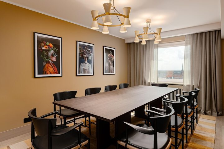 Room 49 of 128