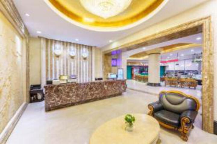 Friendly Hotel (Meimei Shopping Center Autonomous Region Museum Branch)