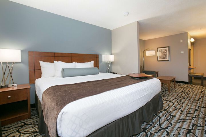 Suite 2 Queen Beds Sofa Bed Microwave and Refrigerator Full Breakfast (34 of 59)
