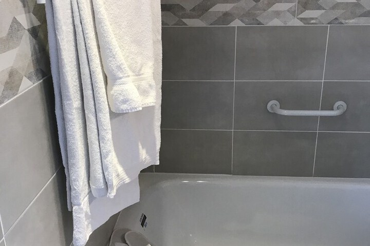 Room 30 of 44