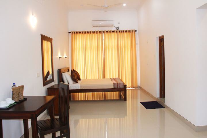 Room 8 of 35
