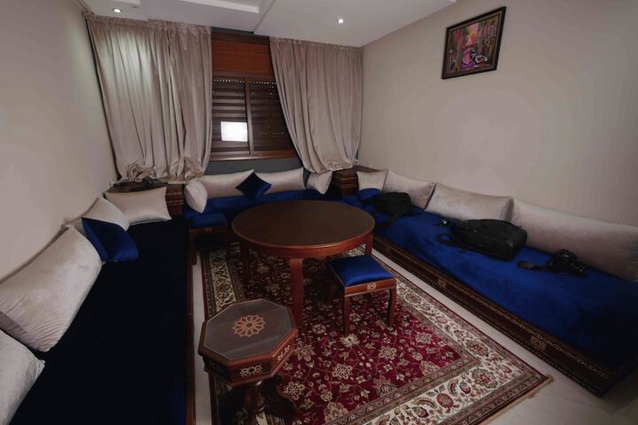 Room 13 of 22