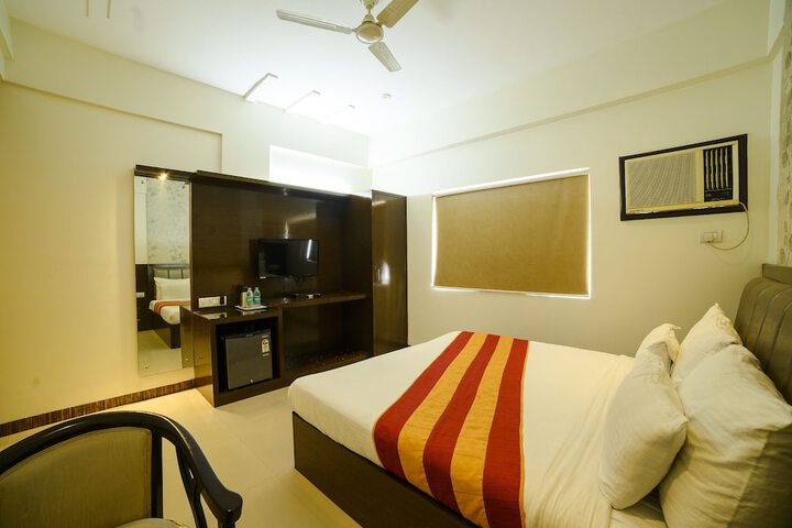 Room 16 of 54