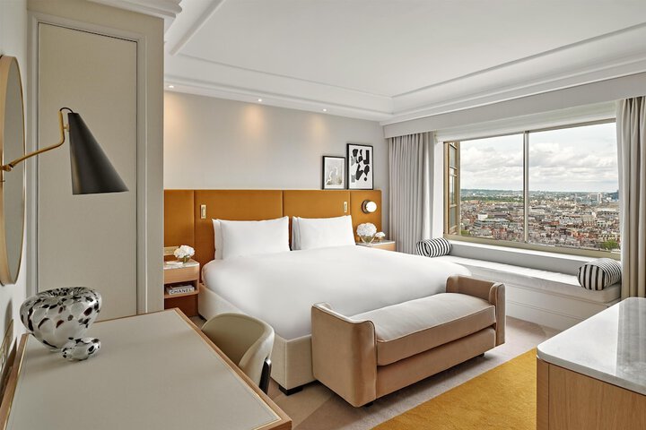 Room 64 of 161
