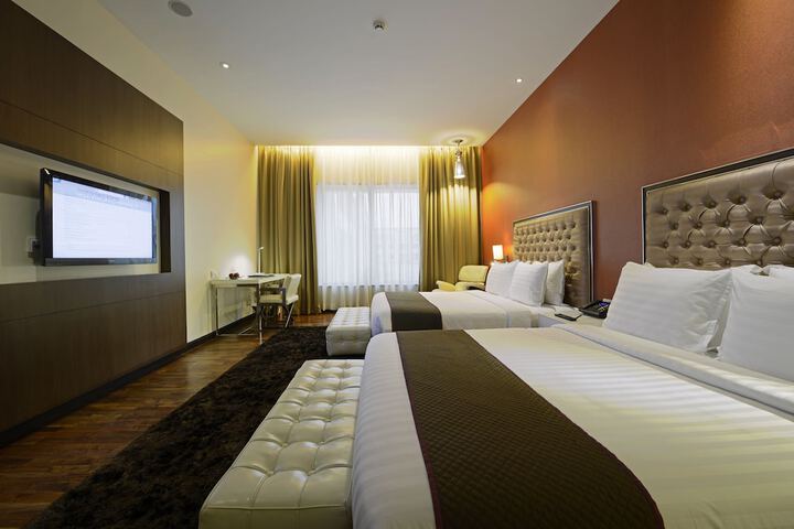 Room 6 of 31