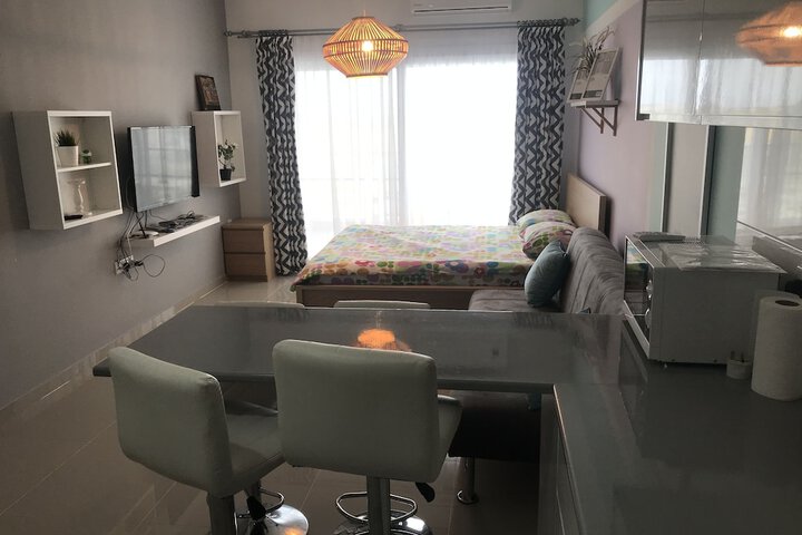 Room 6 of 24