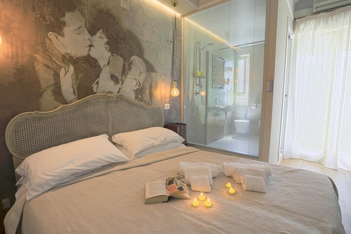 Room 30 of 62