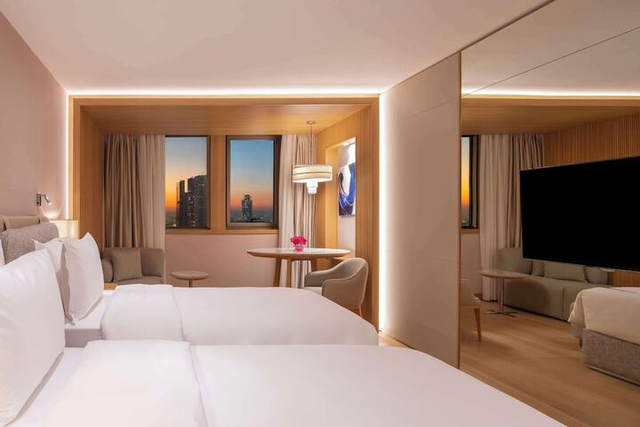 Room 38 of 117